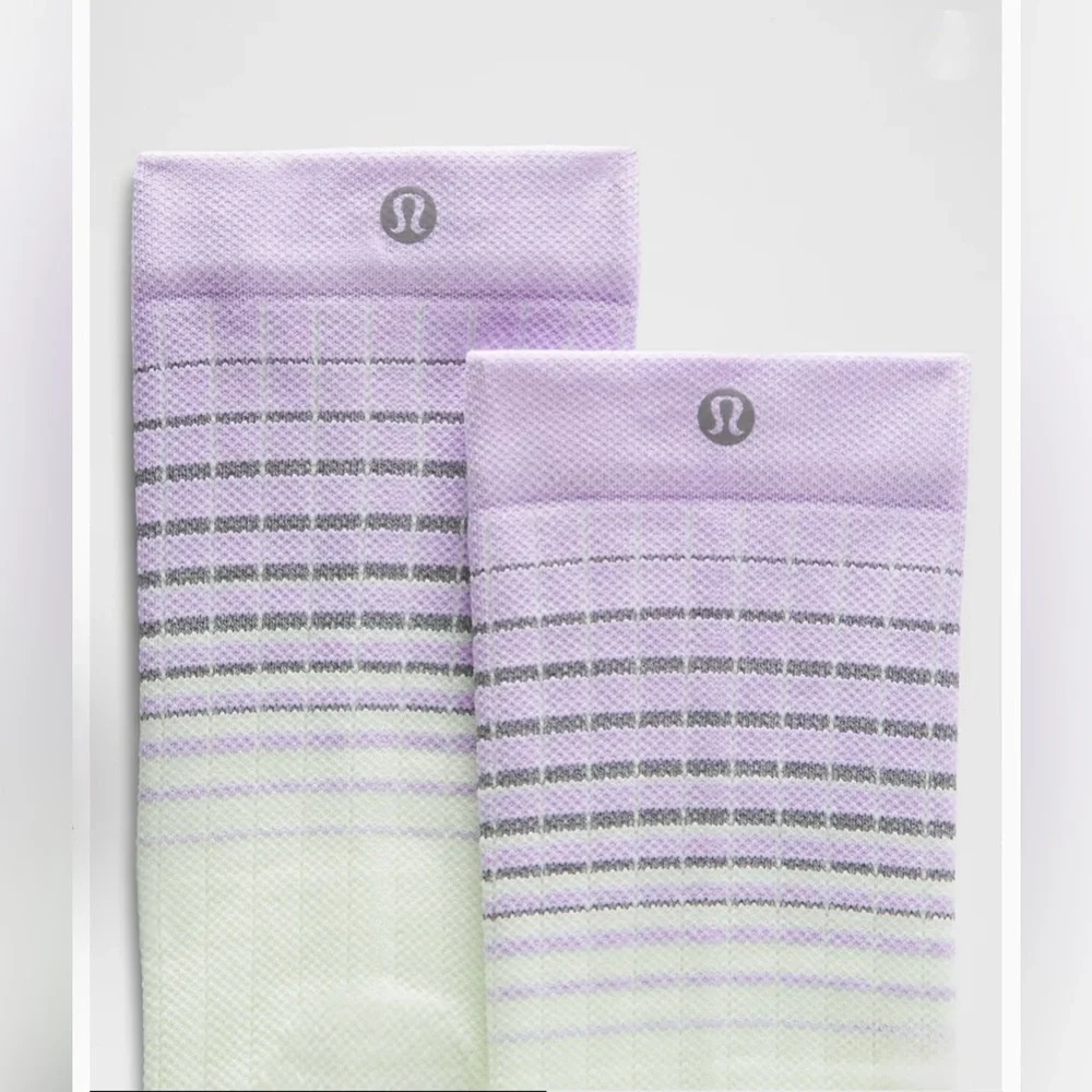 lululemon power stride NWT crew socks, Wordmark, reflective,M, lavender yellow